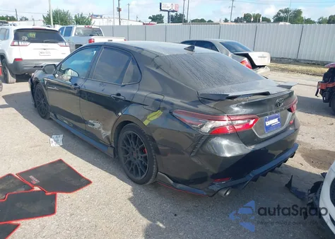 2022 Toyota Camry Trd z USA, uszkodzony, nr VIN 4T1KZ1AK7NU066674